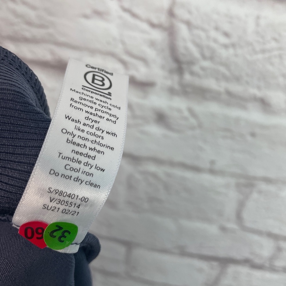 Athleta Brooklyn Textured Leopard Ankle Purple Pant Size 24 New! - Picture 6 of 7